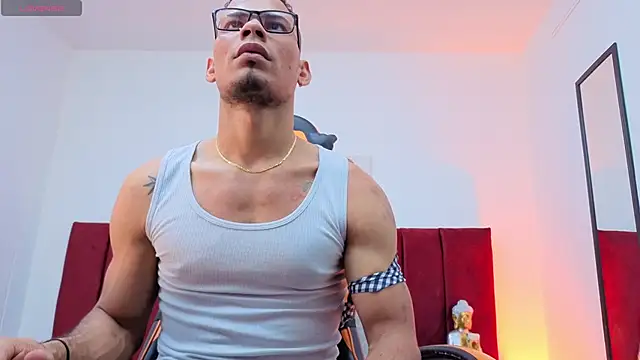 DaamonSlader  online show from 10/29/25, 08:21