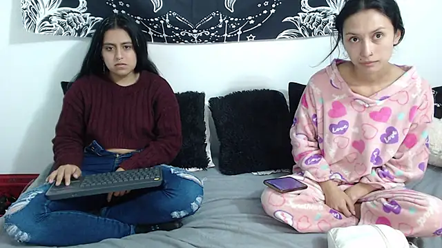 abby n emily online show from 03/28/26, 01:43