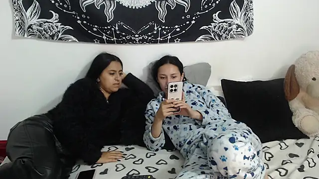 abby n emily online show from 05/19/26, 01:28
