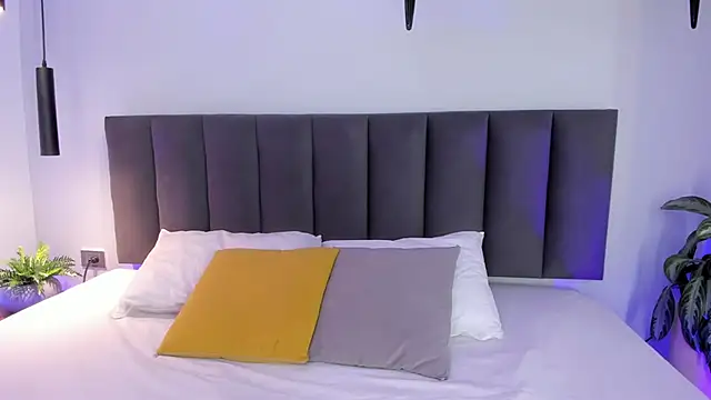 AilanaCortes online show from 10/27/25, 11:58