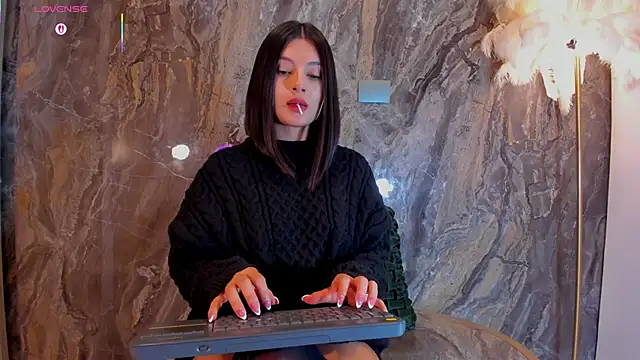 Rashel Frost  online show from 11/16/25, 12:49