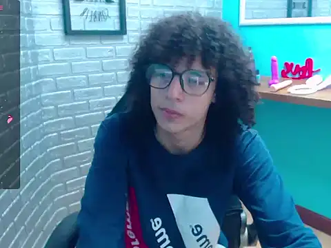 Mike Miiller  online show from 12/17/25, 03:29