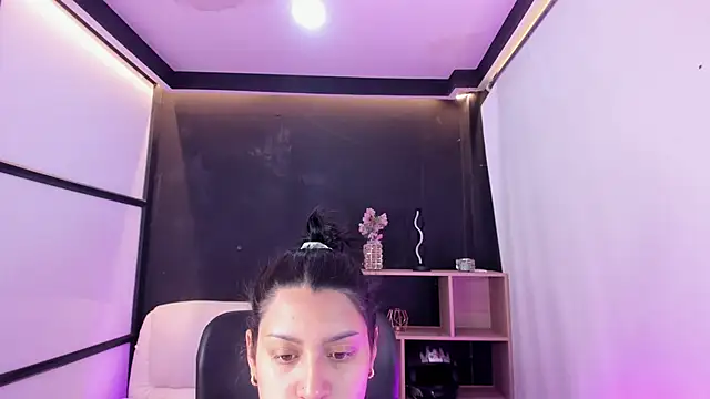 MelodySnow online show from 10/28/25, 08:33