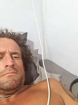 Snapshot of shainnfk chatting on 01/15/26, 11:26 shainnfk online show from 01/15/26, 11:26