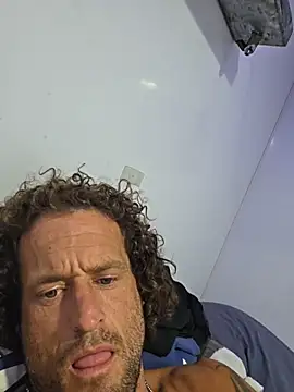 Snapshot of shainnfk chatting on 05/16/26, 10:47 shainnfk online show from 05/16/26, 10:47