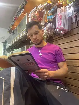 Leonardmoppet online show from 12/21/25, 12:40