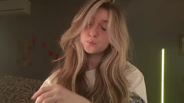 BellaSink online show from 04/15/26, 06:09