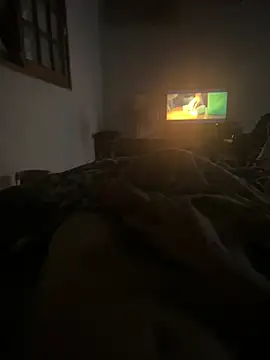 alesss11 online show from 04/20/26, 04:48