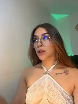 Aliss rose online show from 11/04/25, 06:18