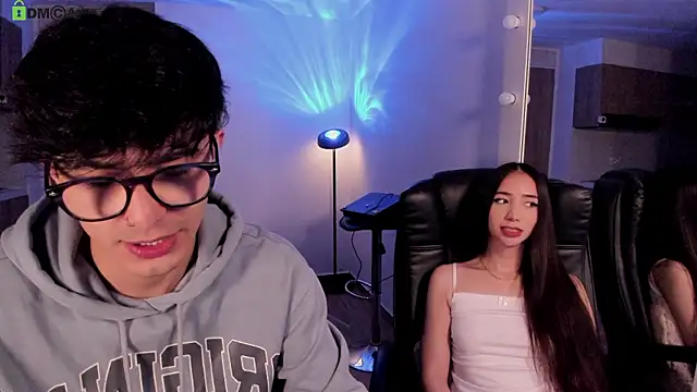 Mikeyvioleta  online show from 02/20/26, 09:43