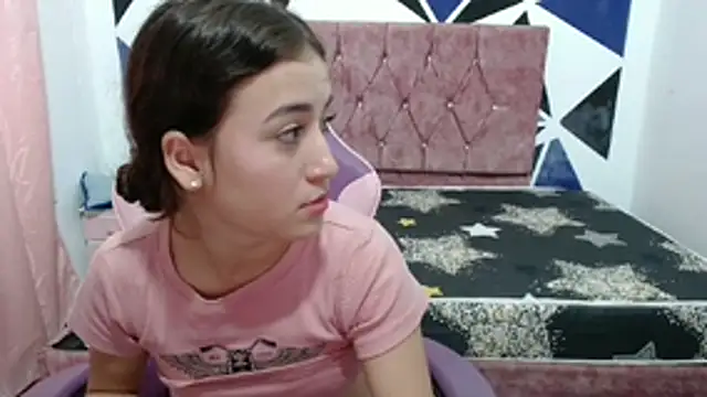 scarleth18 online show from 12/02/25, 08:59