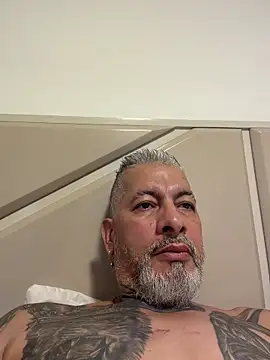 Snapshot of roygomez chatting on 10/27/25, 06:56 roygomez online show from 10/27/25, 06:56