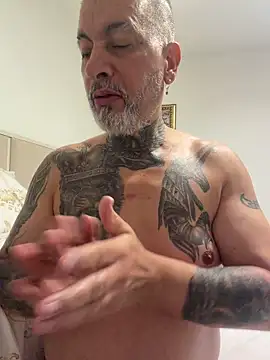 Snapshot of roygomez chatting on 10/30/25, 07:36 roygomez online show from 10/30/25, 07:36