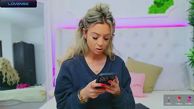 AriannaSins online show from 01/04/25, 01:10