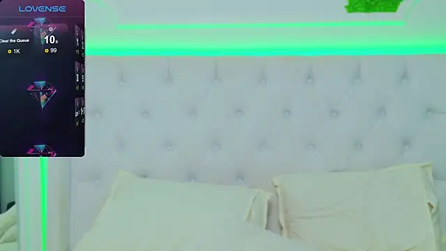 AriannaSins online show from 01/30/25, 10:41