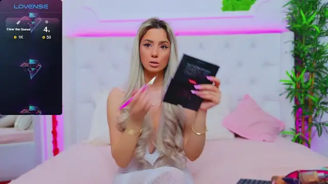 AriannaSins online show from 02/11/25, 06:01