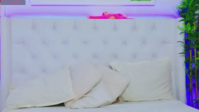 AriannaSins online show from 02/25/25, 01:17