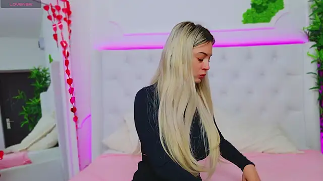 AriannaSins online show from 02/28/25, 01:14