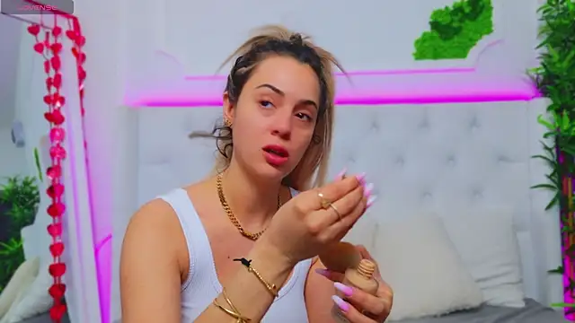 AriannaSins online show from 03/22/25, 05:39