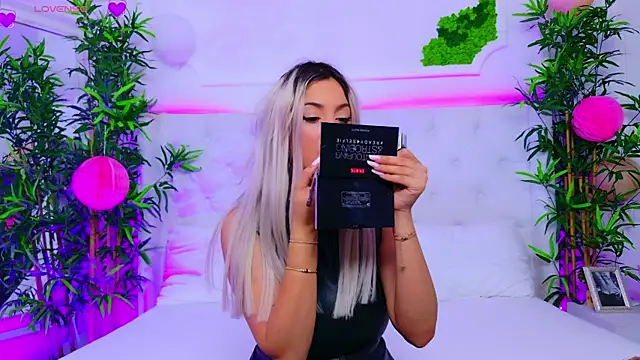 AriannaSins online show from 09/22/25, 12:29