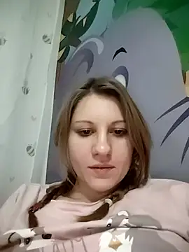 SandyCassie online show from 11/11/25, 10:10