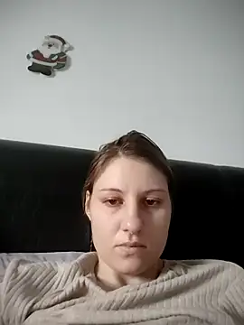 SandyCassie online show from 11/18/25, 06:18