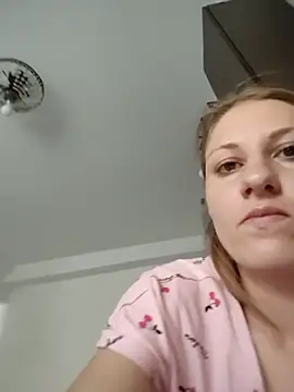 Snapshot of SandyCassie chatting on 07/11/26, 07:33 SandyCassie online show from 07/11/26, 07:33