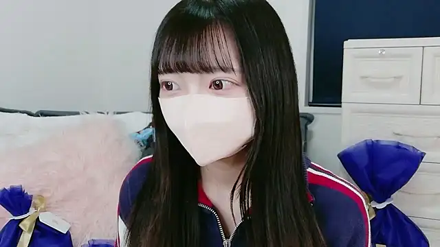 Mirai oO16Oo online show from 12/23/25, 07:39