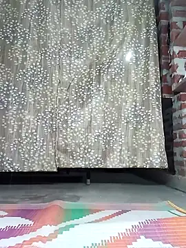 Rajni chauhan online show from 12/03/25, 04:38