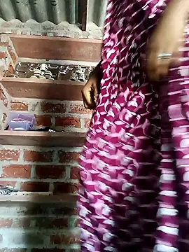 Snapshot of Rajni_chauhan chatting on 02/11/26, 07:57 Rajni chauhan online show from 02/11/26, 07:57