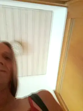 Snapshot of Cheryl_F chatting on 07/20/26, 04:09 Cheryl F online show from 07/20/26, 04:09
