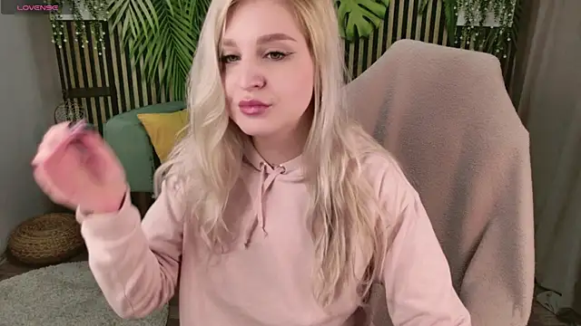 cold blondie online show from 11/20/25, 07:08