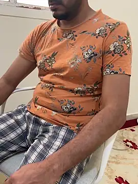 Handsome8677 online show from 05/05/26, 10:01