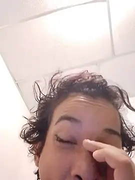 Teressa Love online show from 11/05/25, 09:42