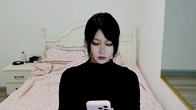 The icy moon online show from 05/23/26, 11:58