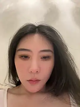 Snapshot of anqi6376 chatting on 06/18/26, 04:00 anqi6376 online show from 06/18/26, 04:00