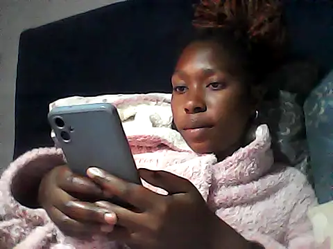 sexysmalldaily04 online show from 10/17/25, 08:06