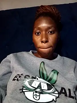 sexysmalldaily04 online show from 11/17/25, 06:41