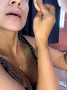 valentina herrrera online show from 11/16/25, 03:28