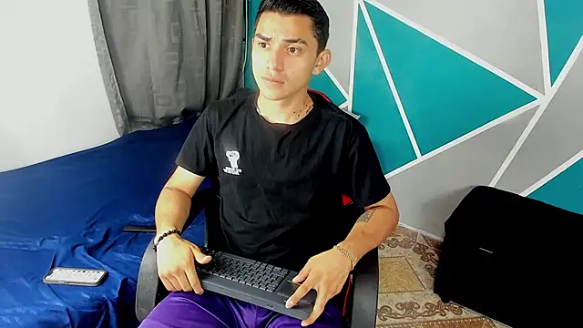 Ruiz2416 online show from 10/24/25, 11:50