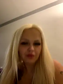 CherryXOX- online show from 11/05/25, 08:09