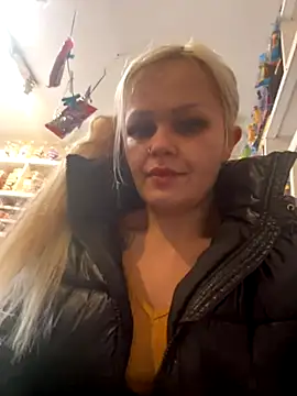 CherryXOX- online show from 11/22/25, 11:31