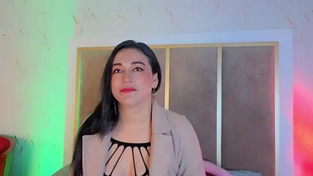 Snapshot of Elizabeth_bennett_6 chatting on 11/05/25, 11:54 Elizabeth bennett 6 online show from 11/05/25, 11:54