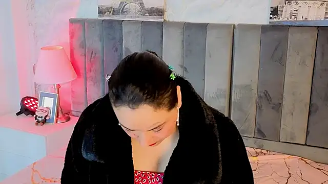 Snapshot of Elizabeth_bennett_6 chatting on 01/07/26, 12:07 Elizabeth bennett 6 online show from 01/07/26, 12:07