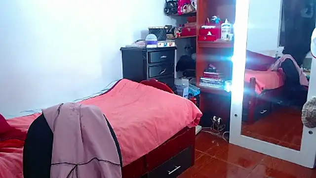MariamGray1 online show from 07/16/26, 04:29