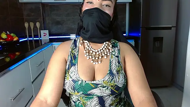 Iniya Parul online show from 02/09/26, 02:43