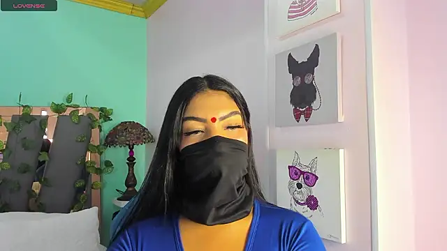 Iniya Parul online show from 03/16/26, 02:54