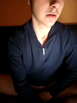 esmermoon online show from 02/05/26, 02:05