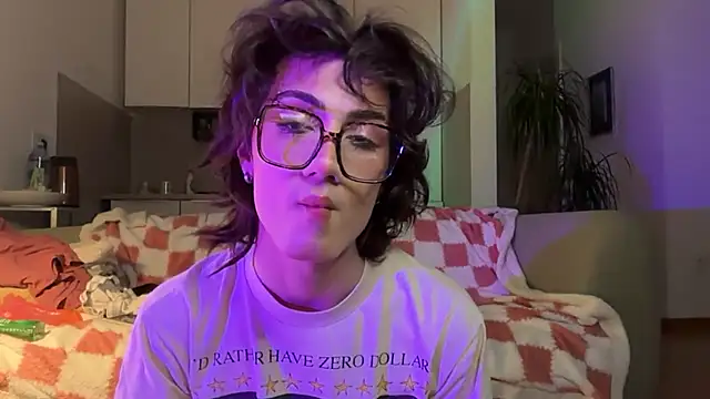 kira yoshika9e online show from 03/31/26, 10:21