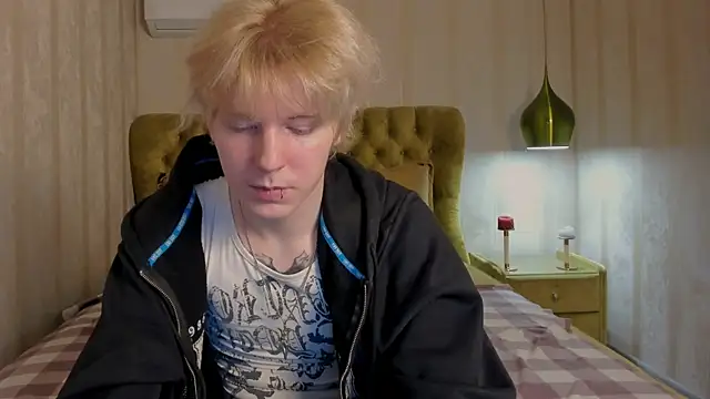 KevinMilky online show from 11/12/25, 03:01